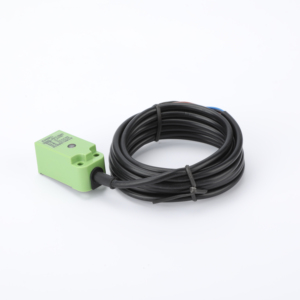 Interruptor de columna de ángulo de sensor de proximidad de cuatro cables NPN, interruptor inductivo normalmente abierto + normalmente cerrado