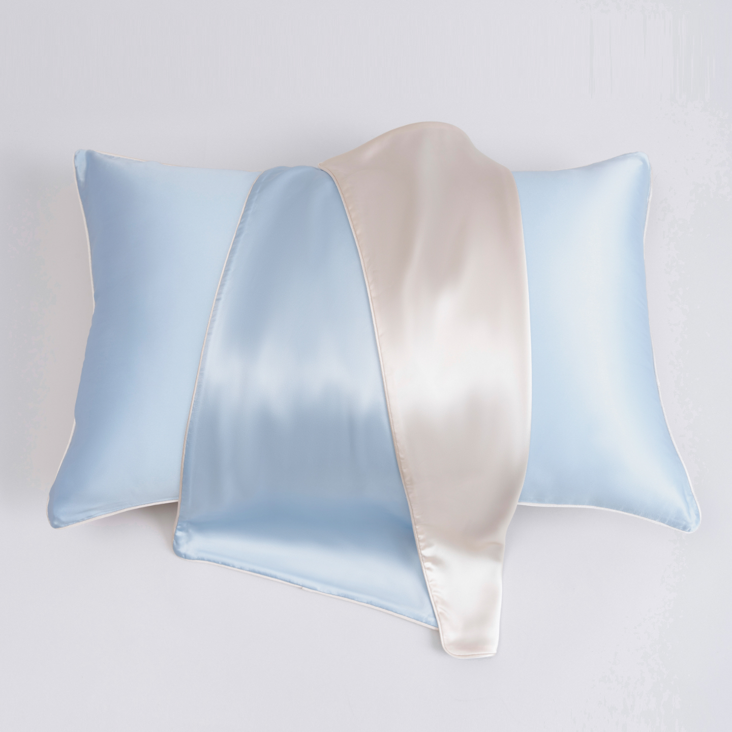 Azzurro chiaro e bianco argento (federa singola)