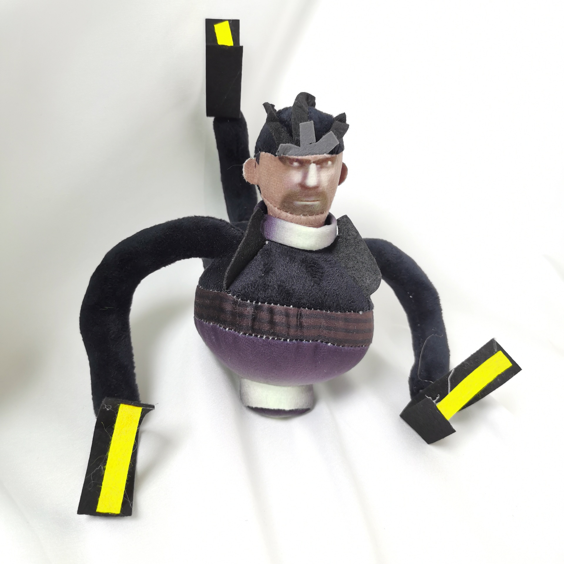 Homme de toilette de l'espace