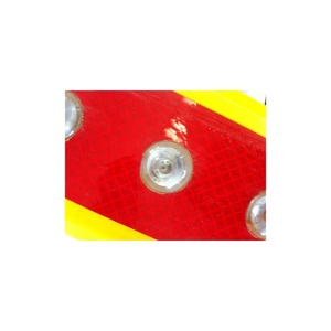HX-SS29 D ประเภทแบตเตอรี่ขับเคลื่อน LED สะท้อนแสงกระพริบ CE กรวยลูกศรไฟจราจร - Product Image 5