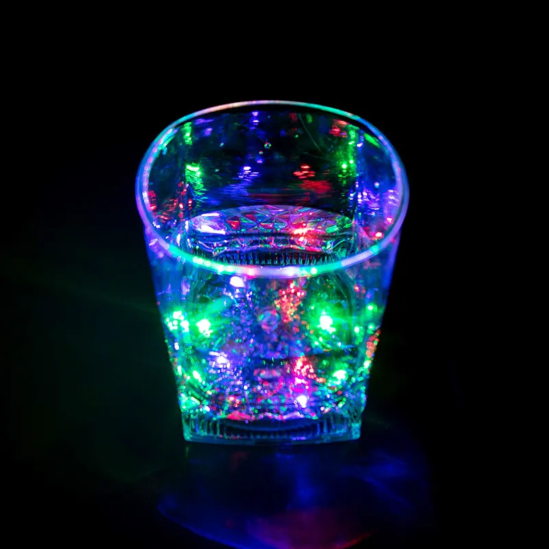 Светодиодный светильник, мигающий пластиковый стакан, бокал для воды, бокал для вина для вечеринки