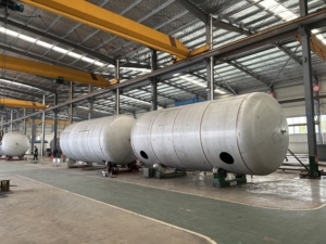 Fengda 30m3 - 100m3 büyük hacimli yatay depolama tankı paslanmaz çelik depolama tankı kimyasal depolama tankı - Product Image 4