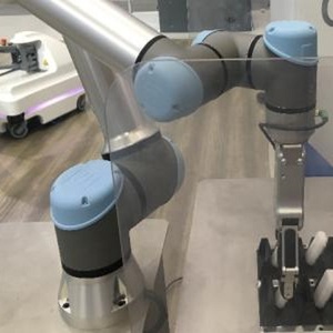 <strong>Automatic</strong> Flexible Collaborative 3D <strong>Robot</strong> Laser Welding Equipment, <strong>4</strong>, 5 <strong>Axis</strong> Platform Laser Welding, No Teaching Welding <strong>Robots</strong> - Product Image 6