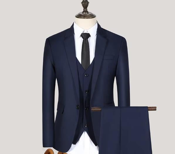 veste bleu marine chemise pantalon