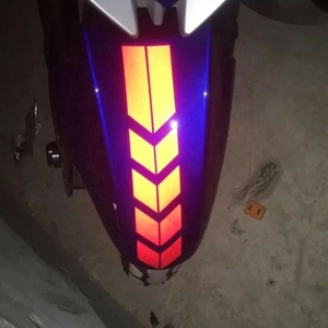 Fabrika özel Logo motosiklet yansıtıcı çıkartmaları spor tekerlek araba çamurluk üzerinde su geçirmez etiket - Product Image 2