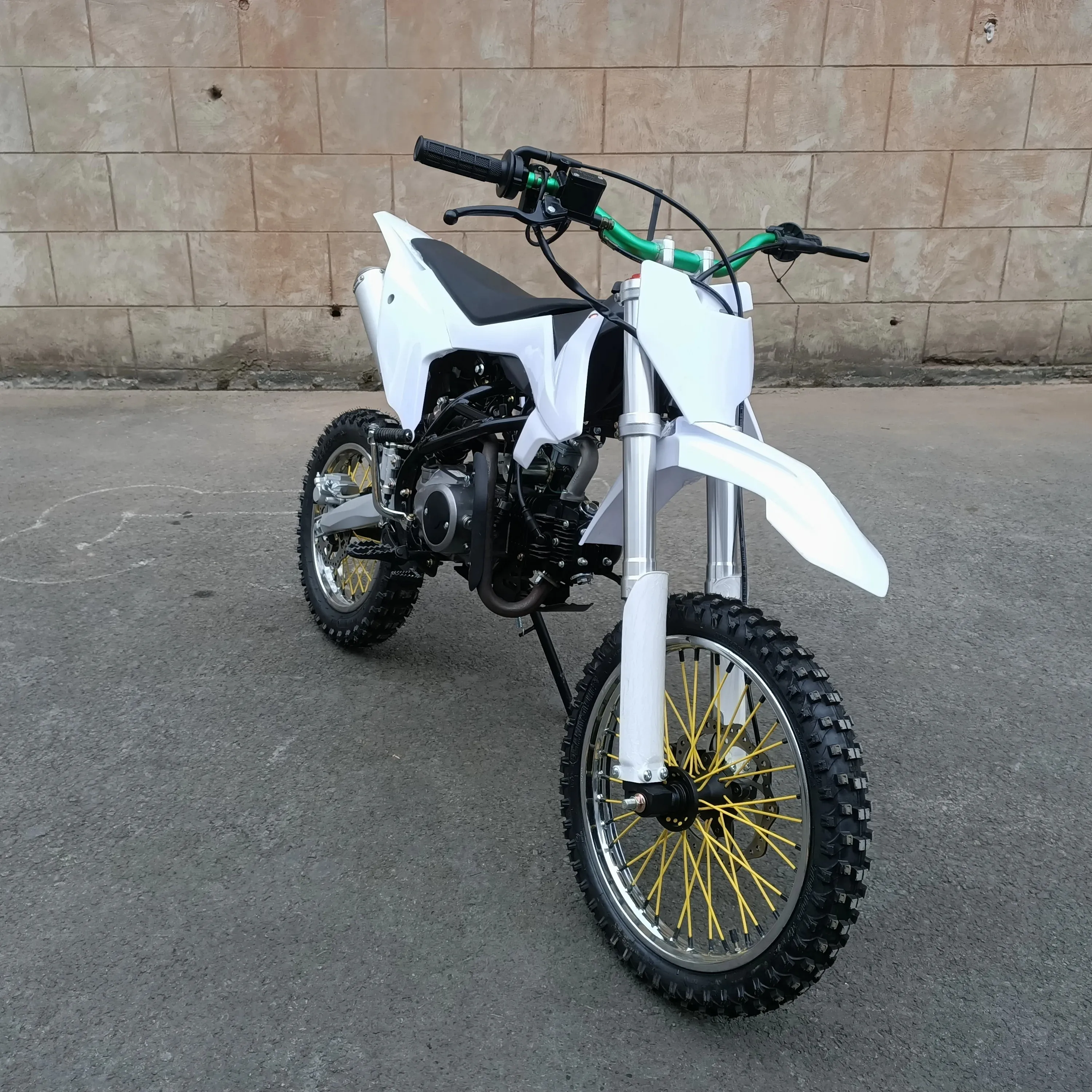 دراجة نارية رخيصة للبيع 110CC 125CC تصميم جديد 150CC Racing Gas