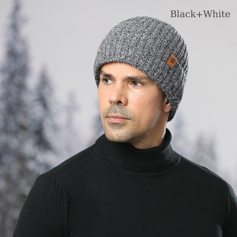 Bonnet noir et blanc