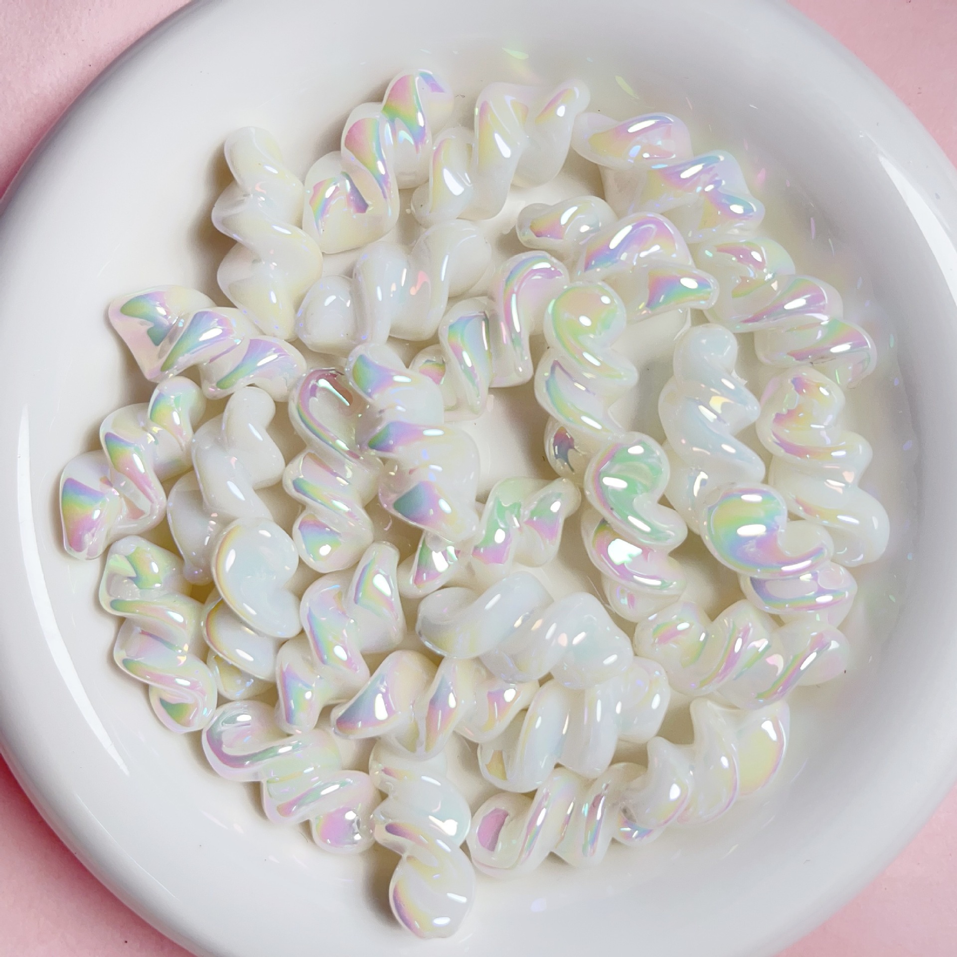 04-White