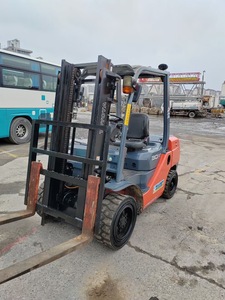High Efficiency Manual Toyota 8F30 Forklift Reasonably Priced Used Diesel <strong>Machine</strong> with Seat Operator <strong>Core</strong> Engine Components - Product Image 5
