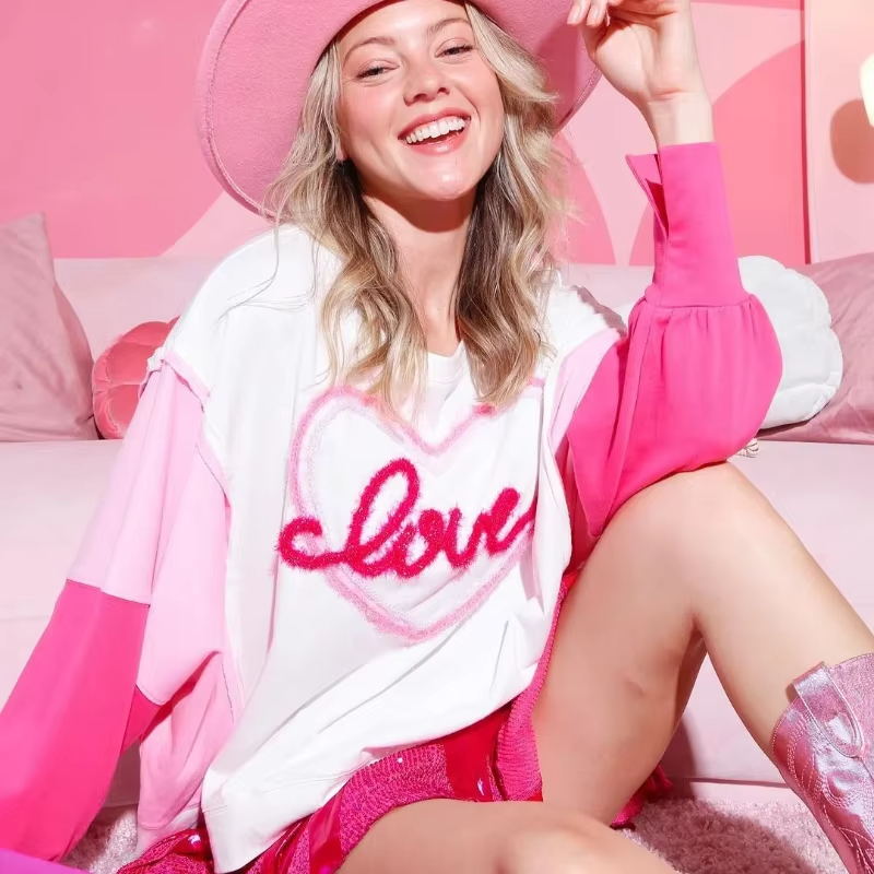 Tinsel Love Heart Graphic Color Block Sleeve Women Sweatshirt
