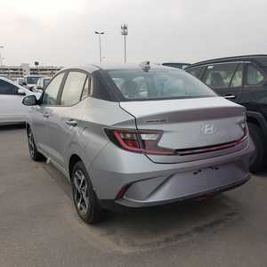 清洁经典二手现代i10 GL轿车2024车型年出口价格联系当地注册 - Product Image 4