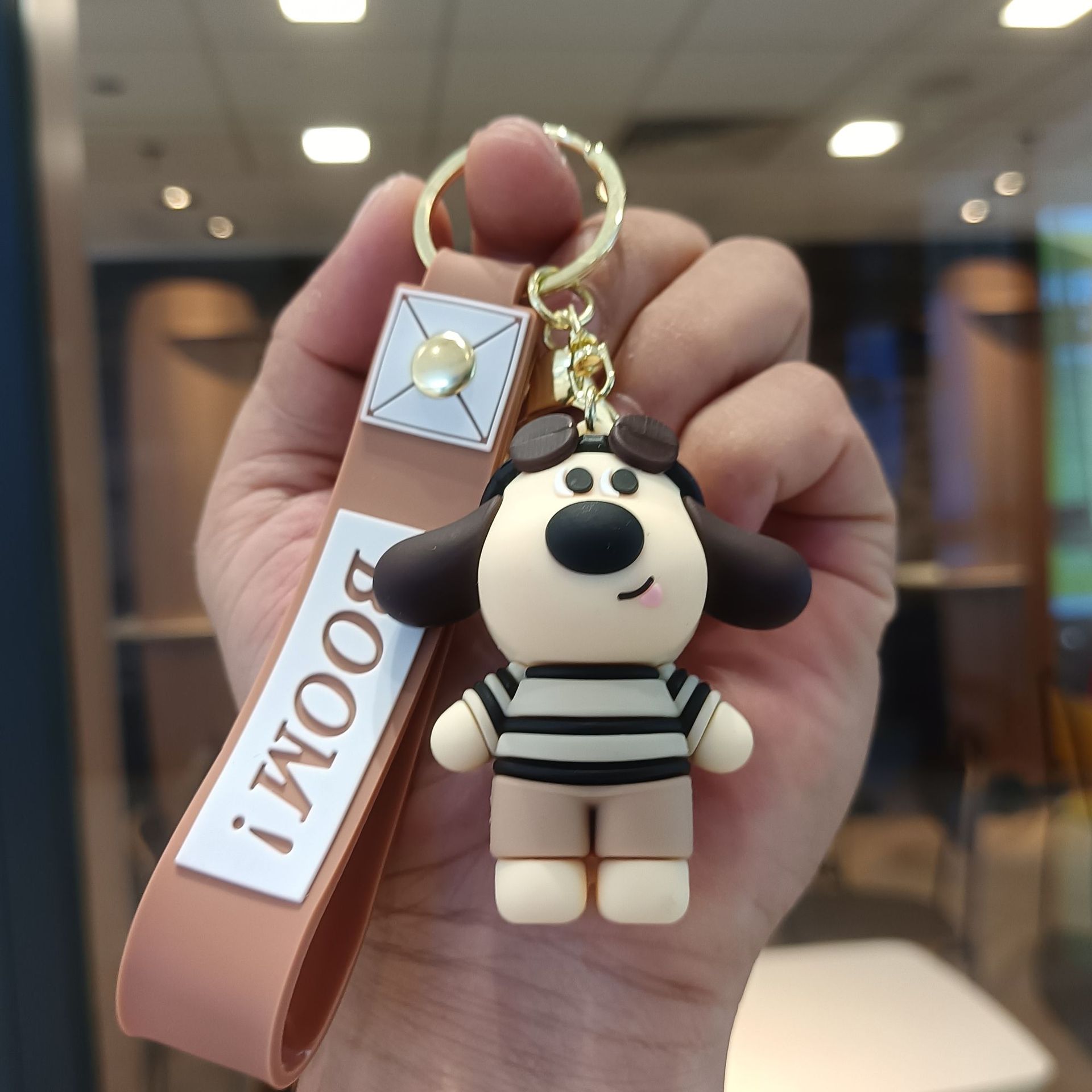 Cachorro hogareño-beige