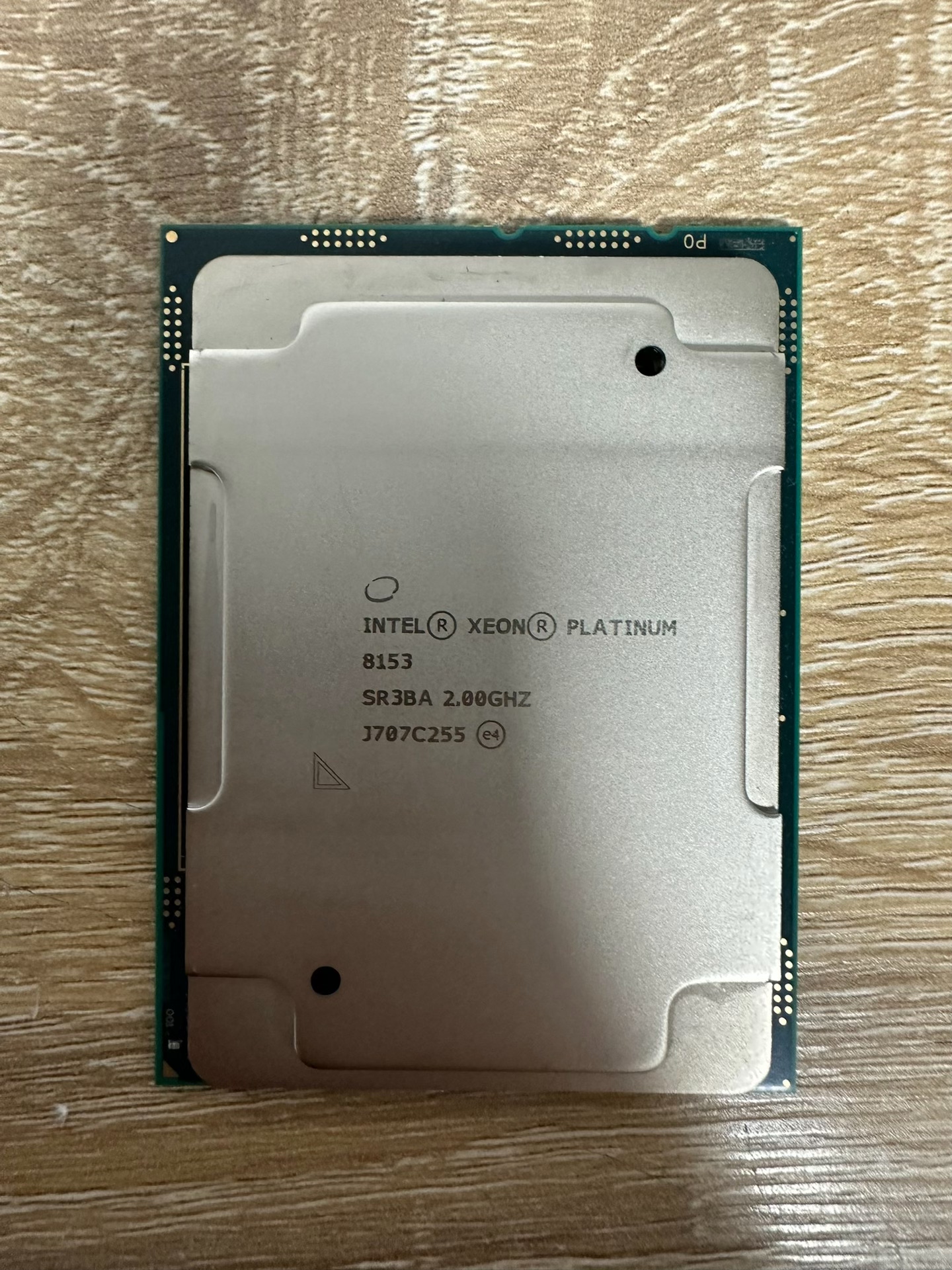 Intel Xeon Platinum 8153