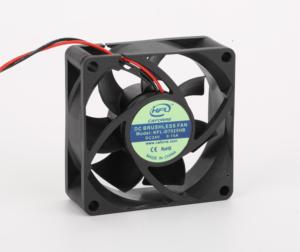 Ventola Industriale DC Brushless da <span class=keywords><strong>3</strong></span> Pollici 70x70x25mm 12V 24V per Inverter, Computer, Armadietti, Frigoriferi - Product Image 2