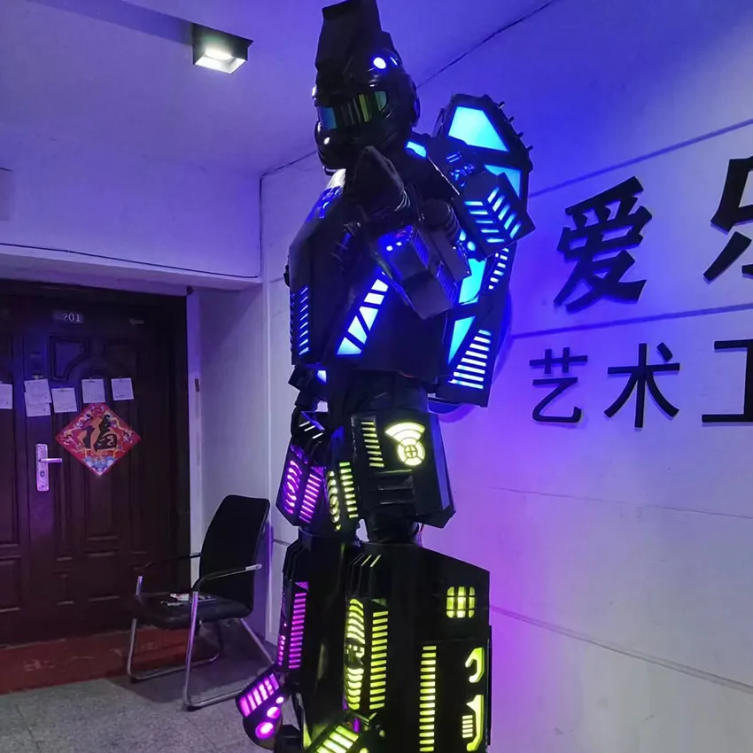 Disfraces de baile de Robot Led de alta calidad RGB Stilts Walker Led Robot disfraz adulto luminoso Robot disfraz para club nocturno