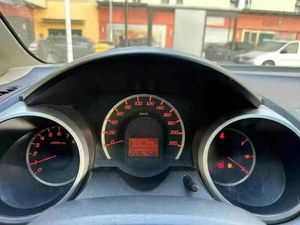 中古車2011ホンダフィット1.5L中古SUV車