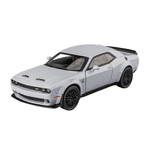 ダイカスト1:32ダッジチャレンジャーアロイモデルカーモールドプルバックサウンドアンドライトメタルオーナメントコレクションスーパーカーモデル