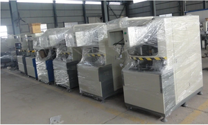 Nuevo diseño que trabaja con la máquina de limpieza de esquinas CNC para los programas de puertas ganadoras de PVC Máquina de limpieza de esquinas automática CNC