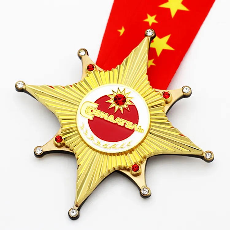 Hoge Kwaliteit Metalen Ambachtelijke Oem Custom Medalla Matgouden Medaille Met Kroon