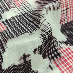 Großhandel geometrisch kariertes Muster bedruckter Stoff Jacquard Viskose Stoff für Kleidungs stück - Product Image 6