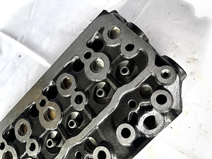 三菱4DR5 4DR7新卡车ME759064 ME997271 ME759064型号的发动机零件柴油气缸盖