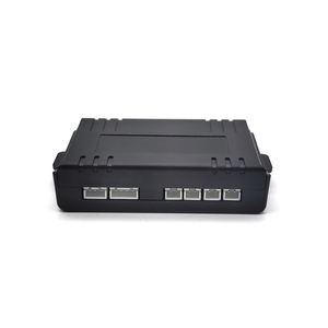 Sensor de estacionamiento Led Pantalla de coche universal Radar de respaldo inverso con 4 sensores Sistema de sensor de estacionamiento