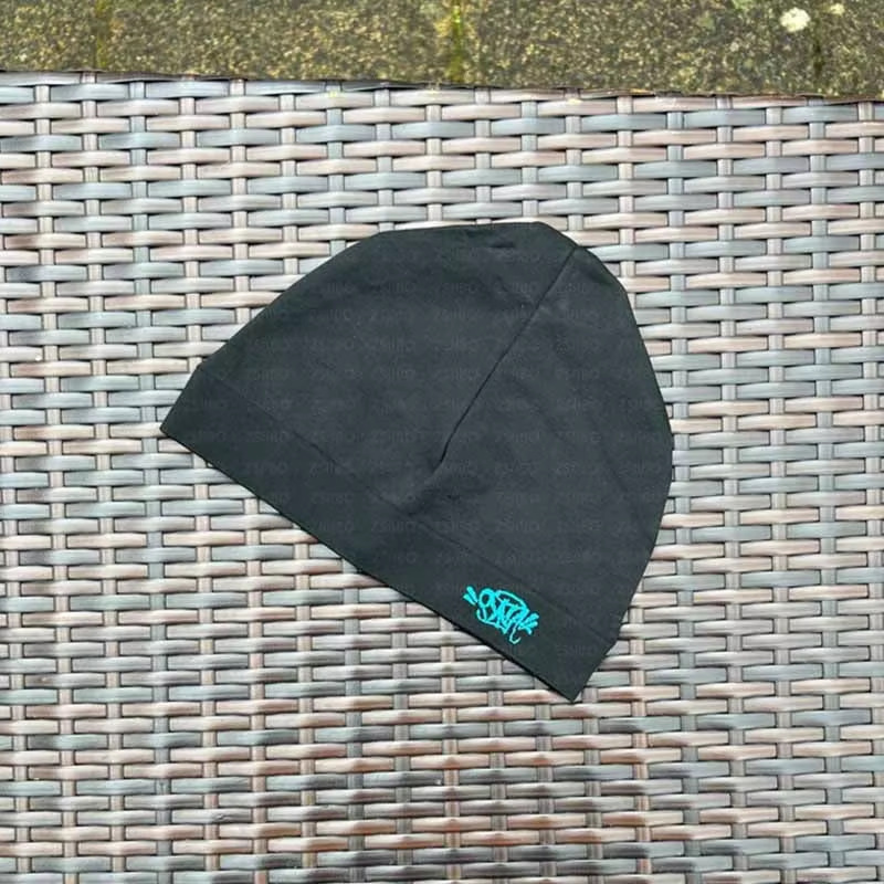 Negro azul claro