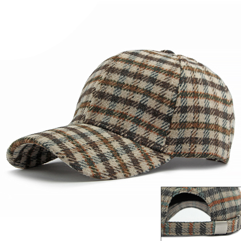 Small squares in coffee color