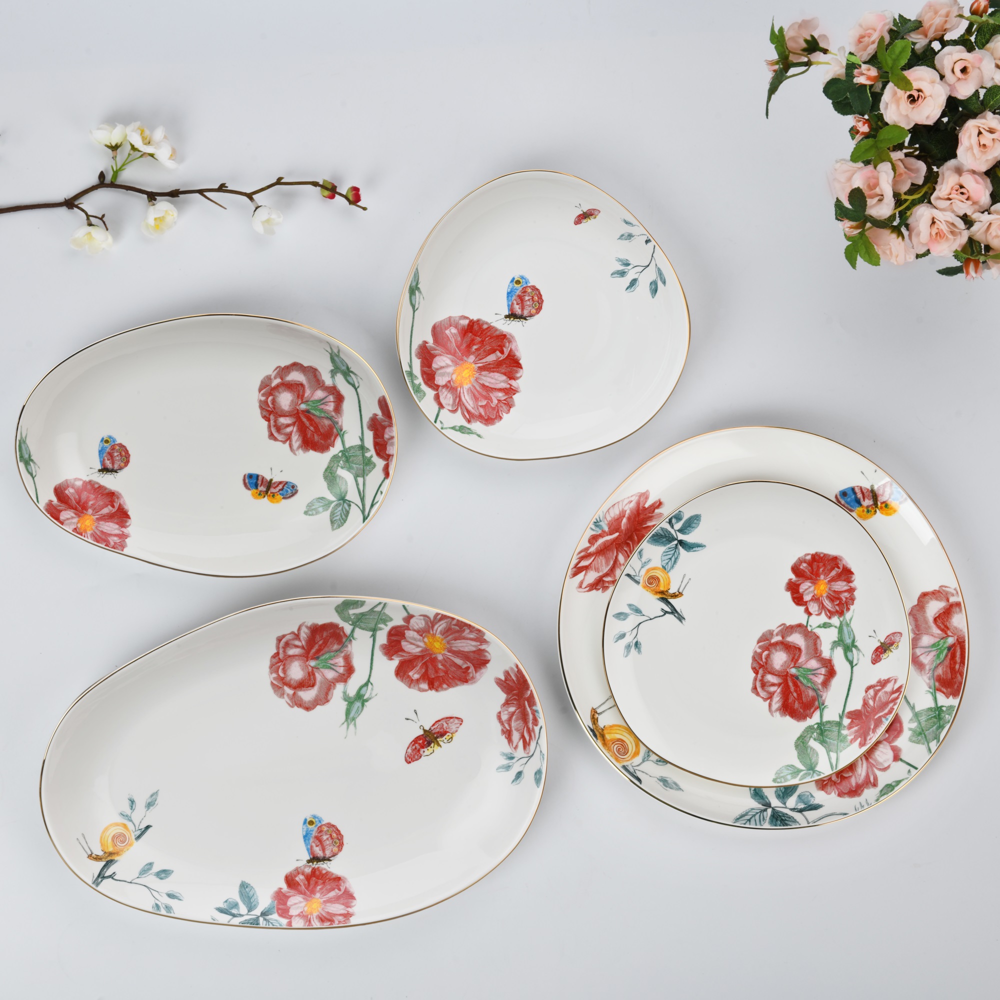 ensemble d'assiettes