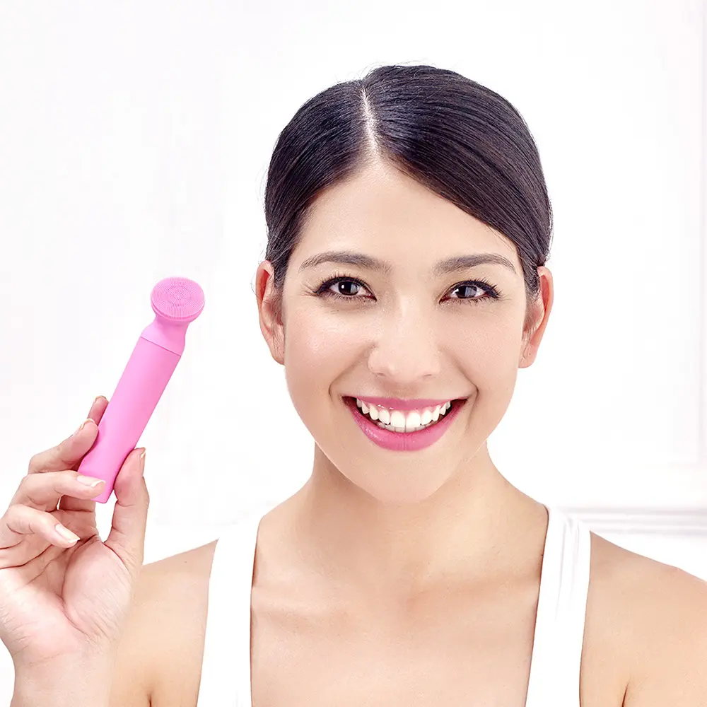 Macchina di sollevamento prodotti per la cura della pelle set strumenti per la pulizia spazzola per la pulizia del viso elettrica