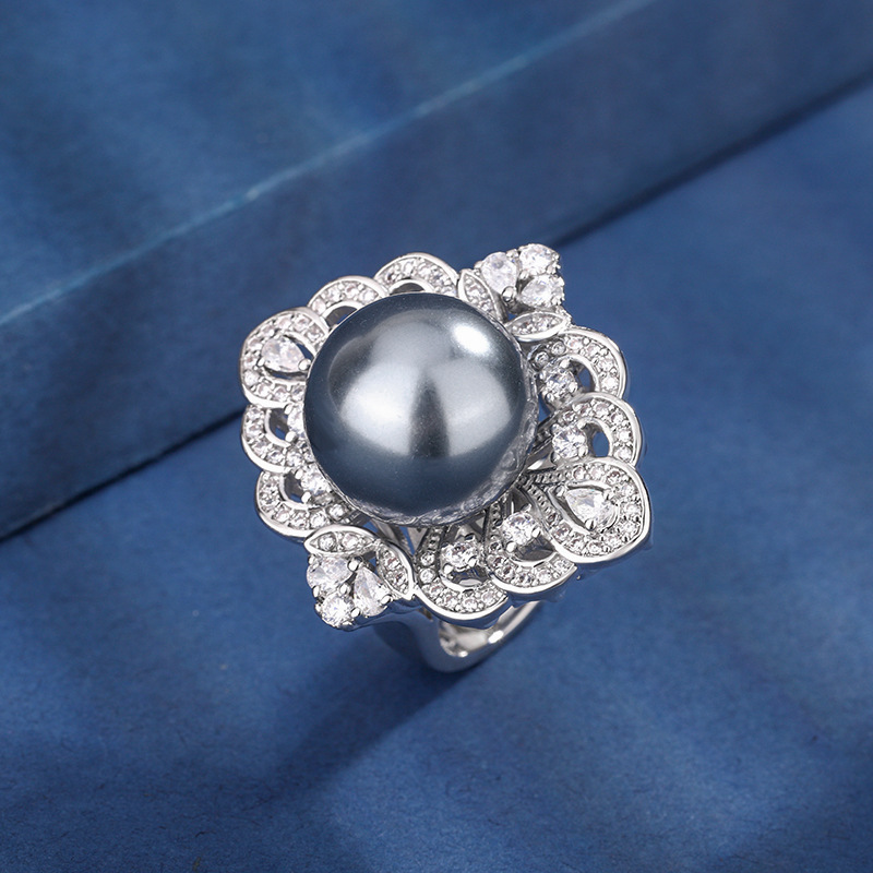 Gray bead ring