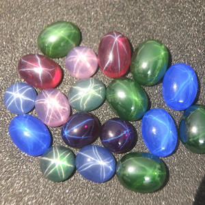 Satışa sentetik yakut kırmızı yakut Oval Cabochon 6 ışınları düz geri şeffaf yıldız yakut gevşek sentetik taş - Product Image 3