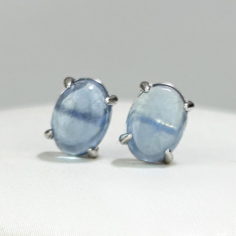 Aquamarine-argent