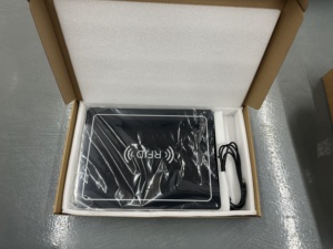 Kütüphane kitap ödünç için ZK-RFID108 USB/RS232 masaüstü UHF okuyucu/yazar ISO18000 6C 860-960Mhz, perakende ödeme masası
