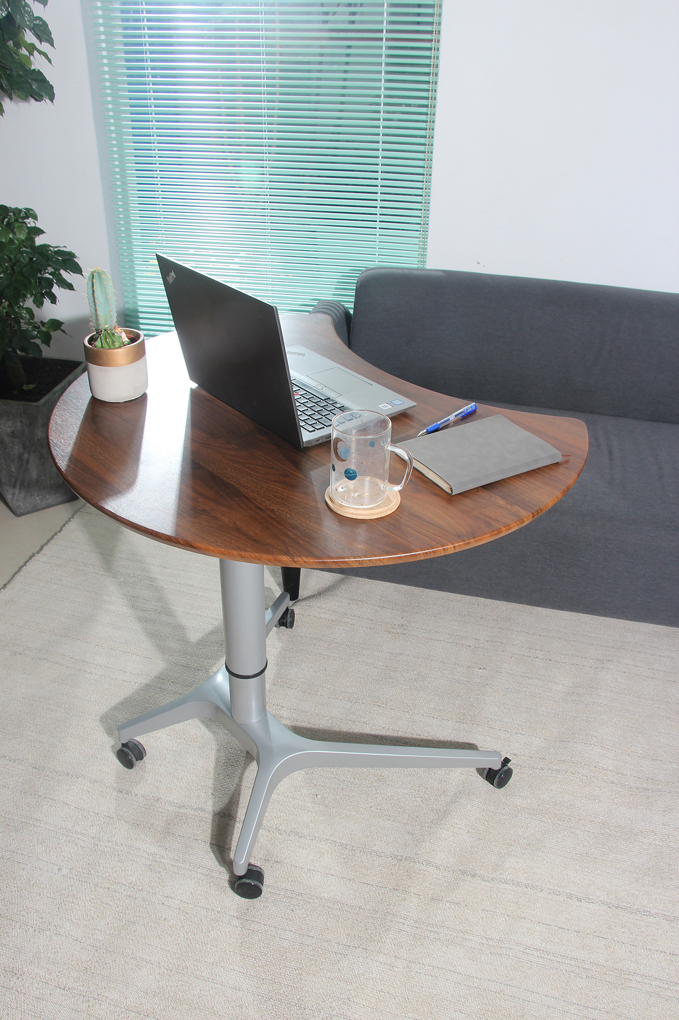 สีน้ำตาล