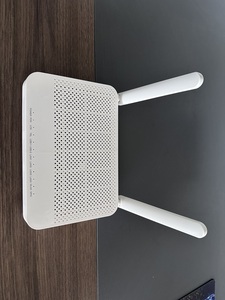 Hoge Kwaliteit Hg 6821M Onu Fiber Optische Terminal Unit Dual-Band Onu Modem Ont Met 4ge Poort - Product Image 2