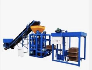 Máquina automática de fabricación de bloques y ladrillos QT4 para importador de ladrillos de cemento Máquina de ladrillos Coco en Túnez - Product Image 5