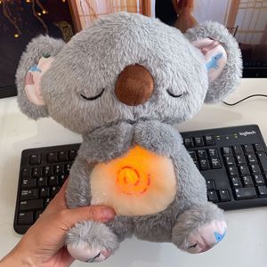 Küçük su samurları ayı hayvan peluş yumuşak yatıştırıcı uyku mümkün nefes müzik bebekler PP pamuk dolması hayvan oyuncaklar Soothe eşlik