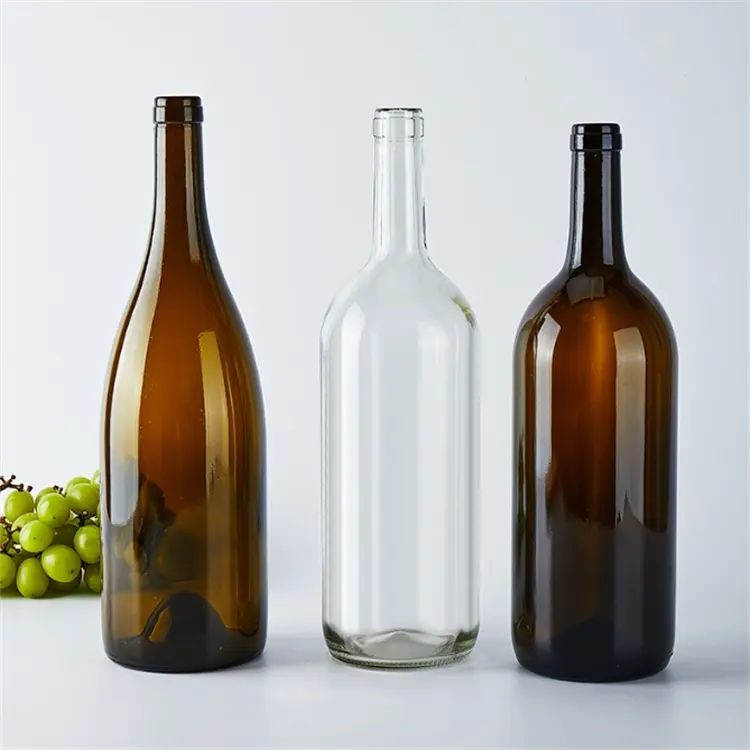 Vente en gros de bouteille de vin en verre bordeaux de 1500ml vide ambré brun clair avec bouchon en liège