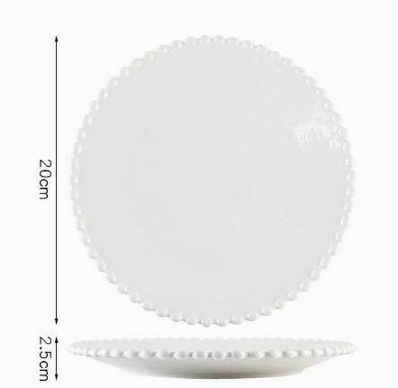 Assiette ronde blanche de 8 pouces
