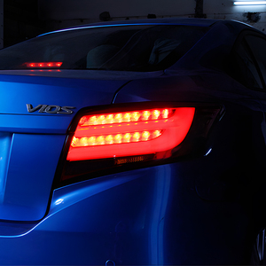 ไฟท้ายรถสำหรับ Toyota Vios 2014-2016ไฟท้ายรถยนต์ LED ด้านหลังอัตโนมัติประกอบเป็นไฮไลต์ใหม่ทั้งหมดอุปกรณ์เสริมไฟท้ายกะพริบ