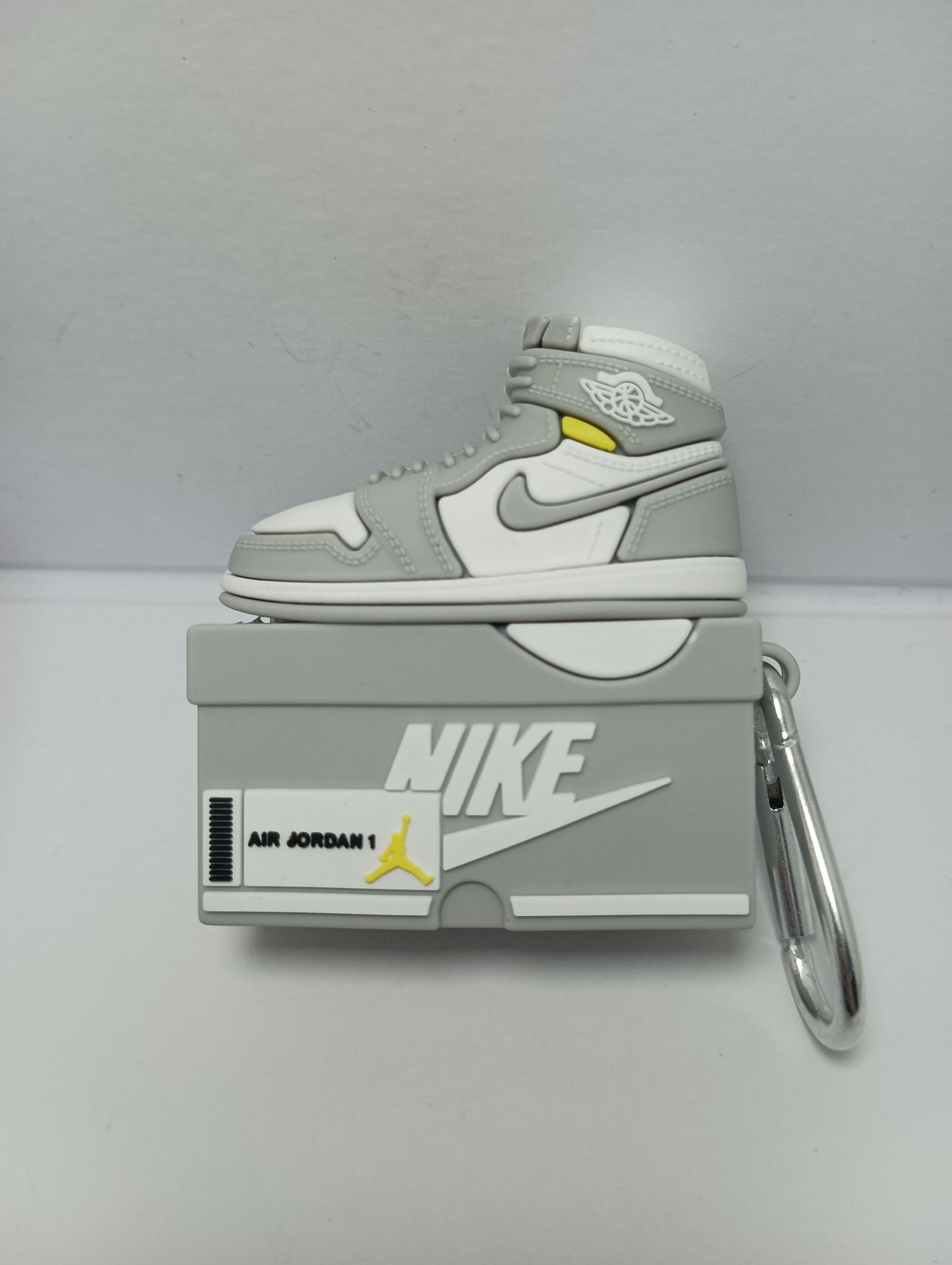 Nueva caja de zapatos gris (agujero fino)