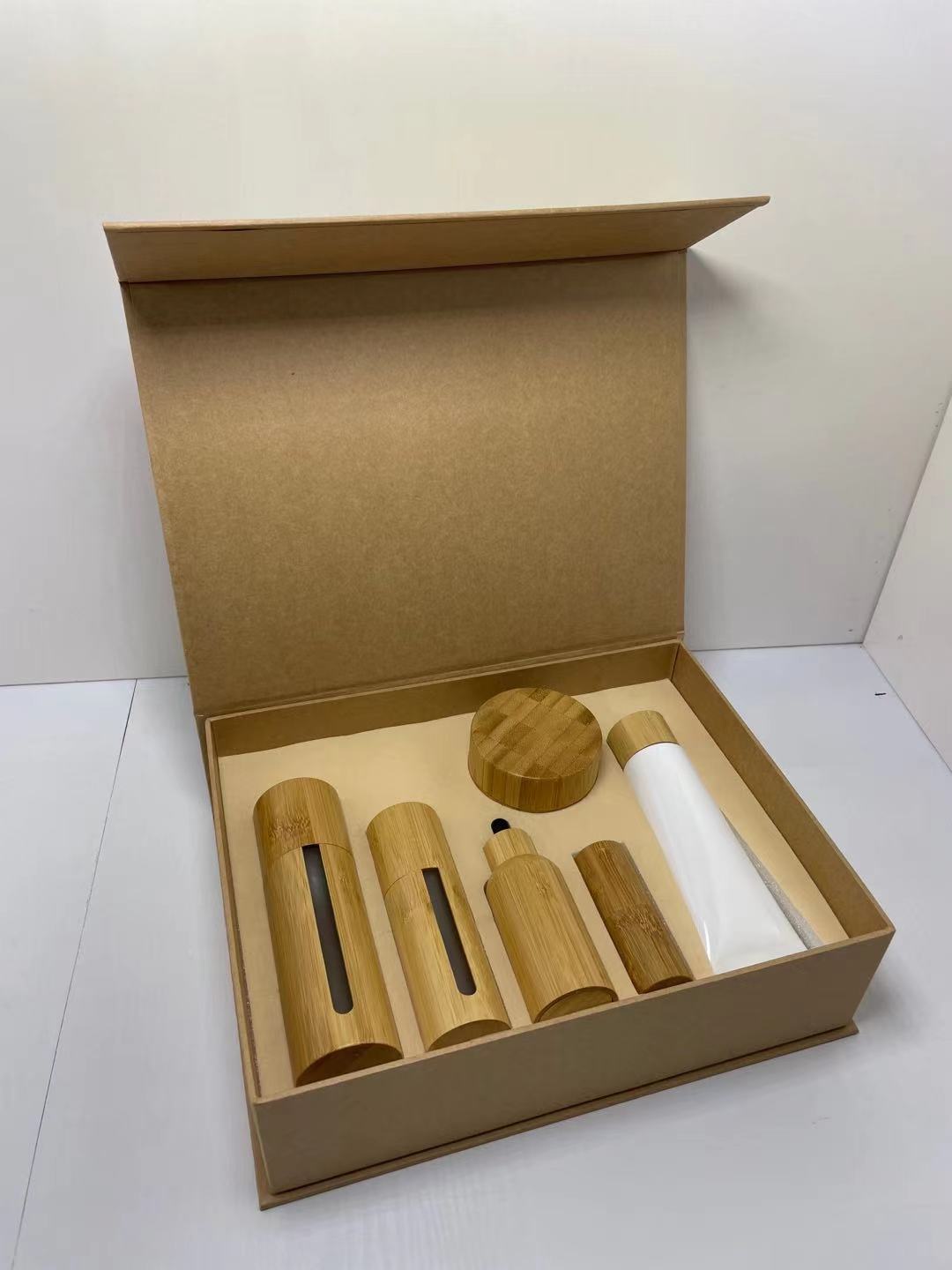 Produit de soin de la peau set1