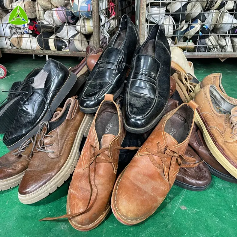 Venta al por mayor de zapatos de cuero de los hombres de moda zapatos usados de marca original de Turquía zapatos para los hombres de cuero