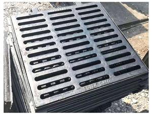 شبكة معدنية مربعة متينة من الحديد الزهر ، قناة تصريف أمان للأرضيات لتطبيقات البناء الصناعي والصب - Product Image 2