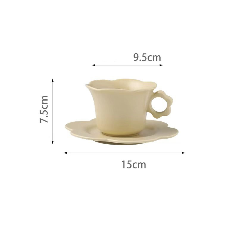 Tasse et soucoupe à motif floral en glaçure beige