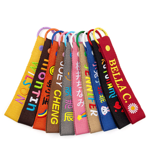 自定义名称钥匙扣刺绣个性化钥匙扣名称 - Product Image 1