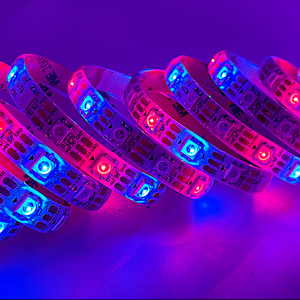 WS2812B Smart LED Strip 30 60 144 LED indirizzabili singolarmente RGB luce DC5V impermeabile IP30 IP65 IP67 BlackWhite PCB per fare da te - Product Image 6