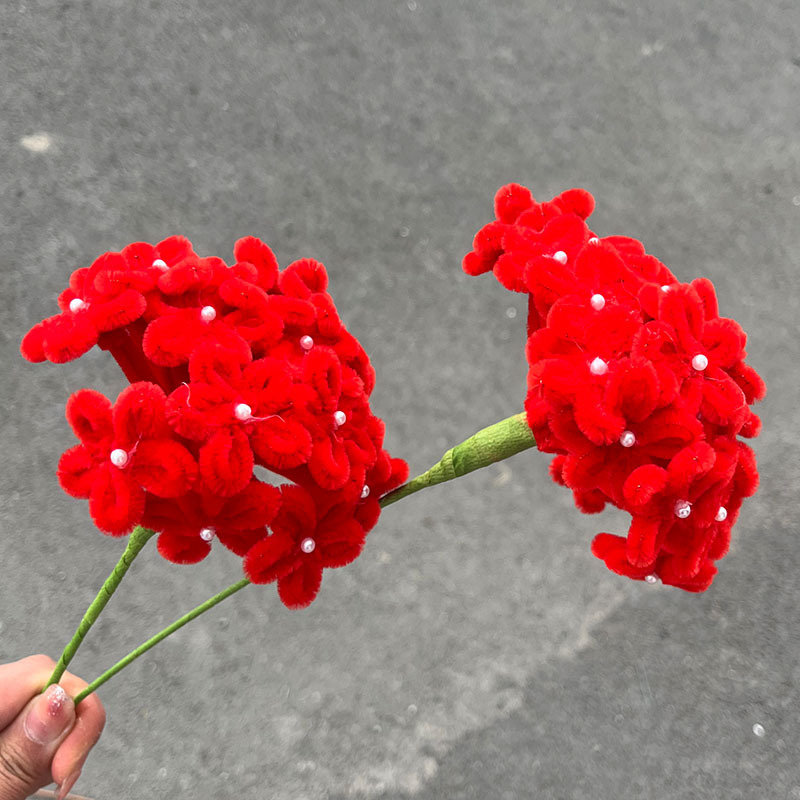 Rouge - Hortensia à 12 branches