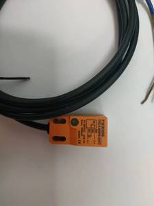 Sensor de proximidad inductivo Rectangular para giradiscos, 3 cables CC - Product Image 6